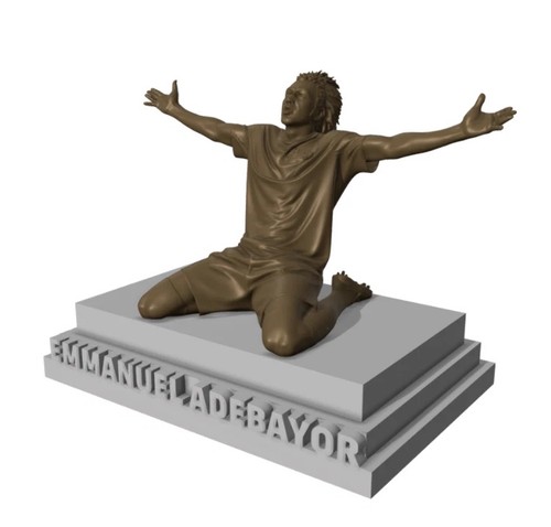 Emmanuel adebayor statua - emmanuel,